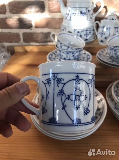 Два сервиза Луковый узор Индийский узор