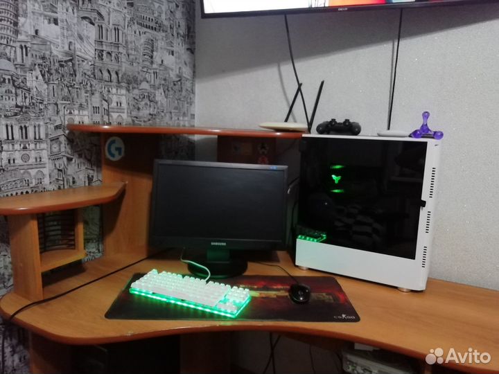Рабочий стол б/у
