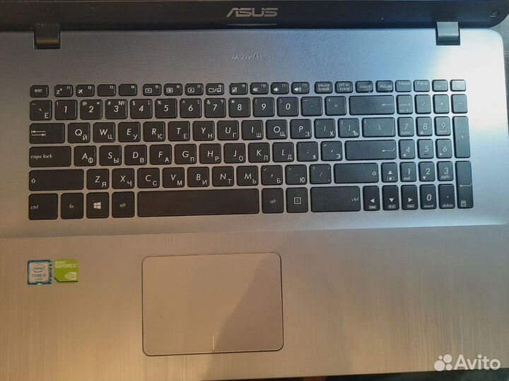 Ноутбук asus