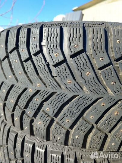 Michelin X-Ice North 4 225/45 R17 94T