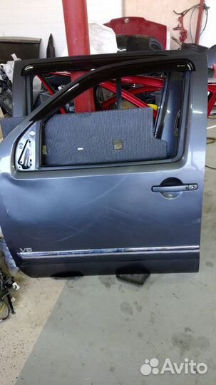 Дверь передняя Nissan Navara D40 Pathfinder R51