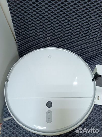 Робот-пылесос Xiaomi Mi Robot Vacuum-Mop 2(1)