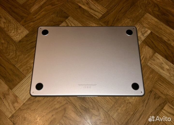 MacBook Air M2 Starlight 8GB/512GB, 7 циклов