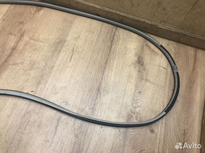 Уплотнитель дверного проёма Nissan Murano (Z51) 20