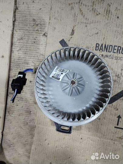 Моторчик печки Toyota Ipsum ACM26W