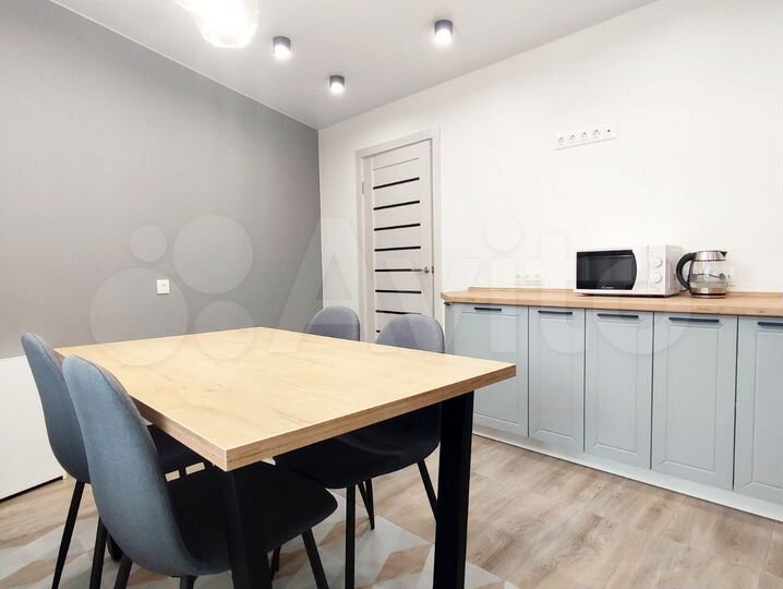 2-к. квартира, 77,6 м², 12/12 эт.
