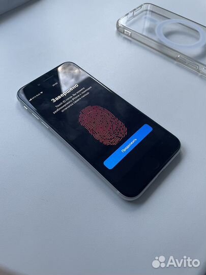 iPhone SE (2020), 64 ГБ