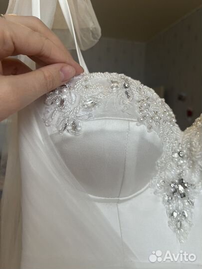 Свадебное платье