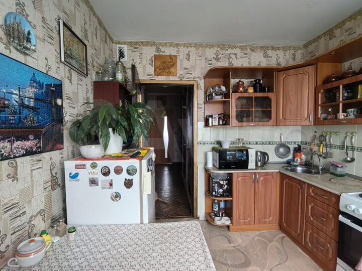 4-к. квартира, 83 м², 10/10 эт.