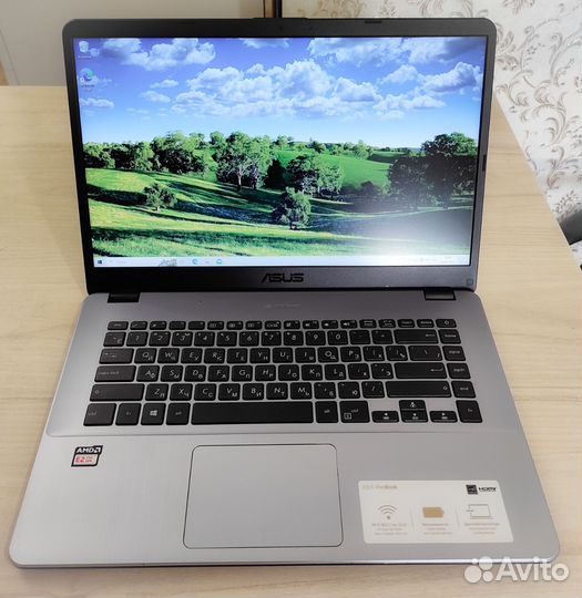 Ноутбук Аsus как новый, 8гб, ssd 128, full hd