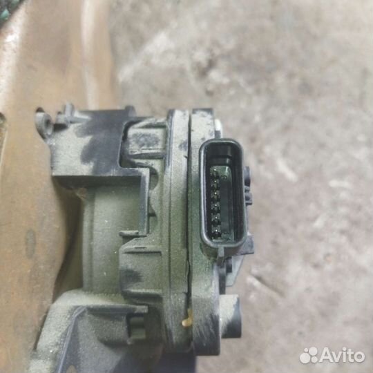 Педаль газа Renault Logan 2