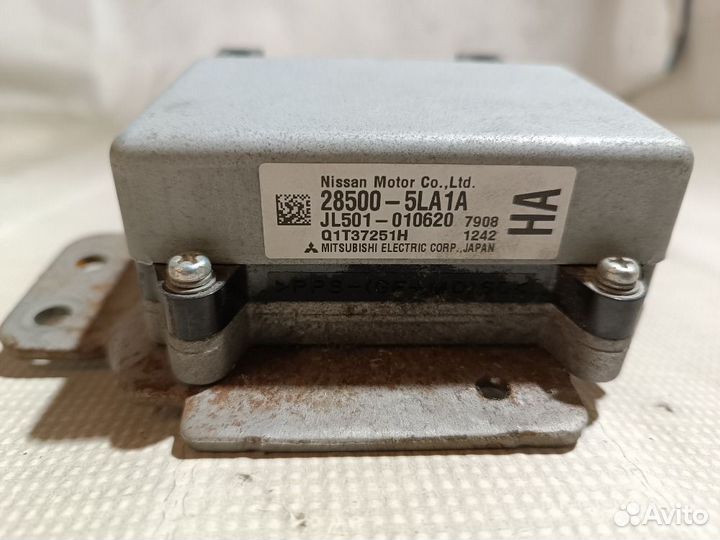 Блок управления электроусилителем Nissan NV200