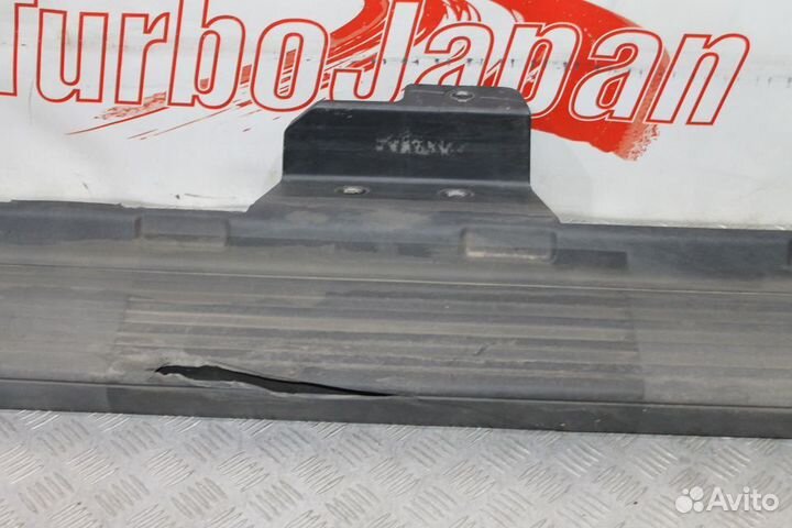 Порог правый Ford Explorer 4 U251 2005-2011 дефект