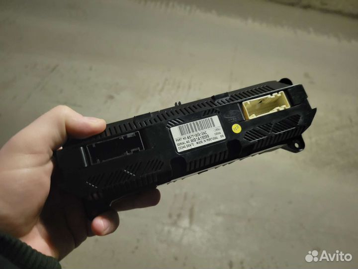 Блок управления климатом Ford