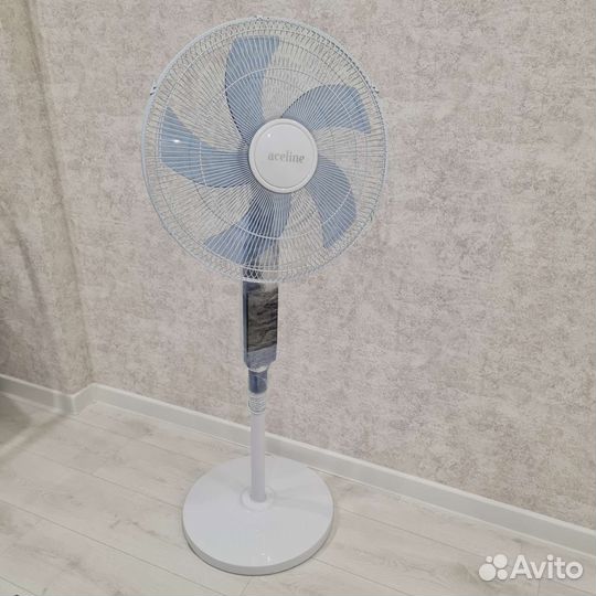 Вентилятор напольный с пультом