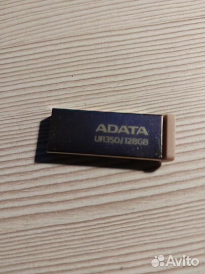 USB Flash 128 гб Adata UR350