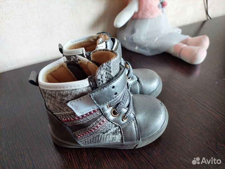 Ботинки осенние для девочки