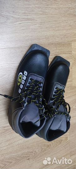 Ботинки лыжные spine cross