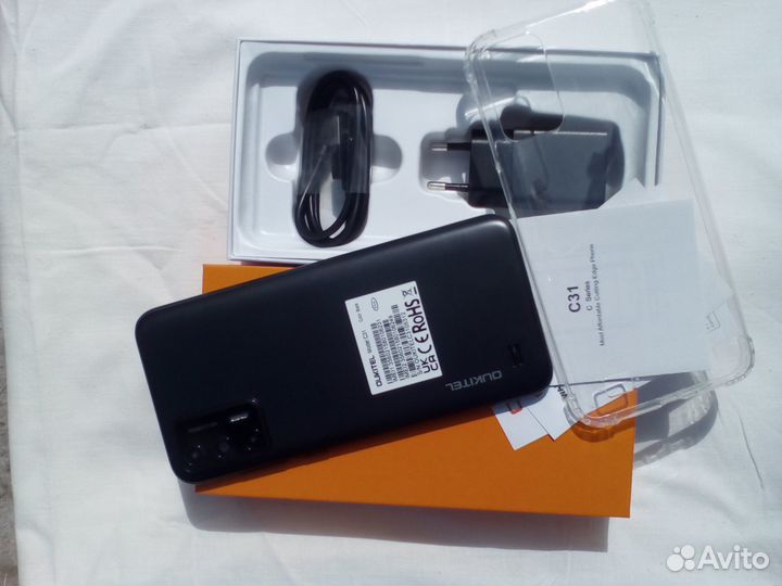 Новый смартфон Oukitel C31
