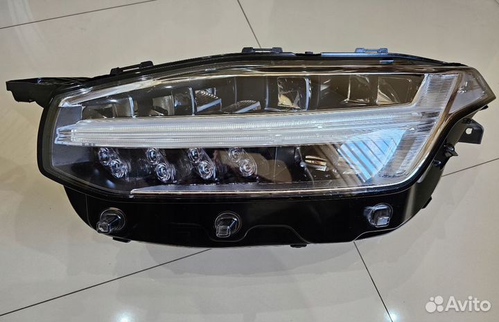 Volvo XC90 II рестайлинг фара левая MID LED
