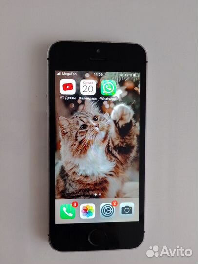iPhone SE, 32 ГБ