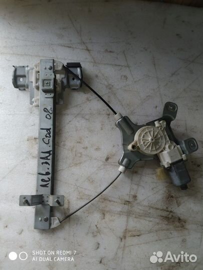 Стеклоподъемник зад левый Cadillac Escalade Tahoe