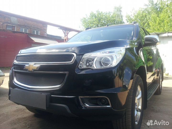 Защитная сетка радиатора черная Chevrolet TrailBla