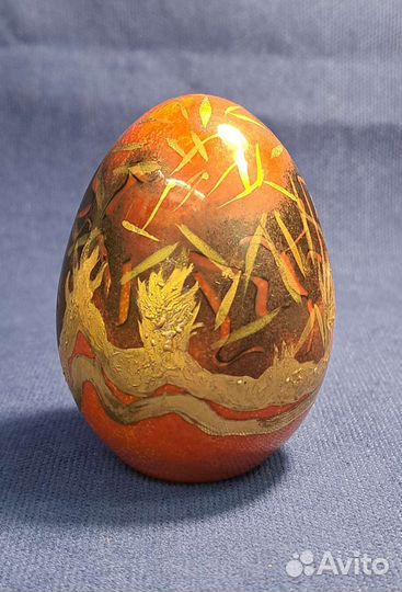 Пасхальное декоративное яйцо и подставка