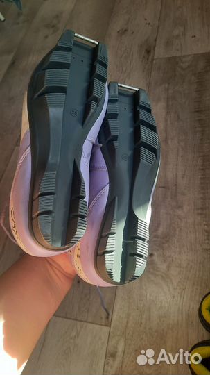 Лыжные ботинки 35 р