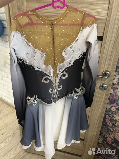 Платье для фигурного катания