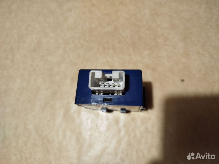 Блок управления дверьми Toyota