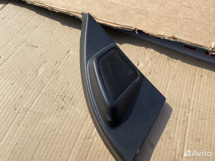 Динамик Volvo XC90 (C) I рестайлинг (2006-2014)