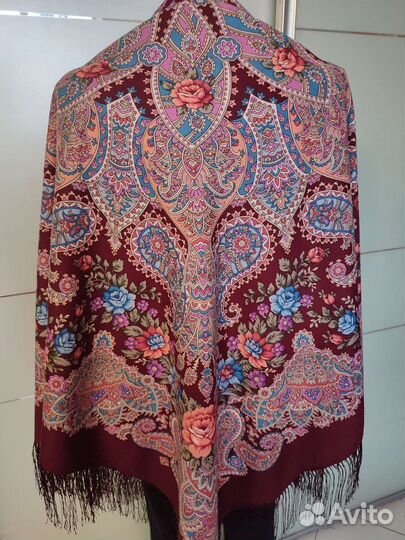 Павловопосадские платки 135х135