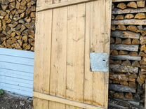 Продам деревянную дверь б/у