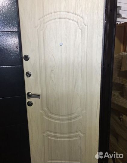 Двери входные со склада