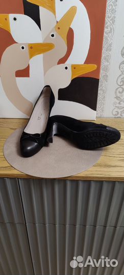 Замшевые туфельки 39 разм