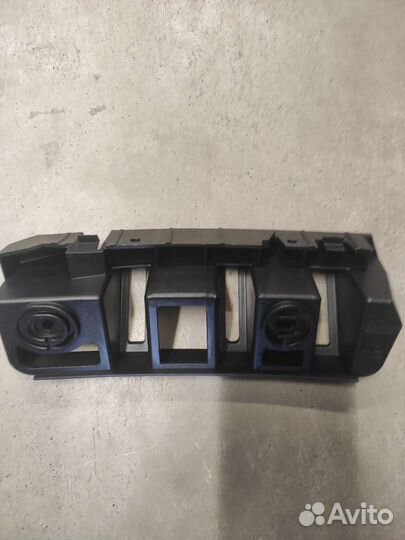 Направляющая заднего бампера vag 5JH807394A