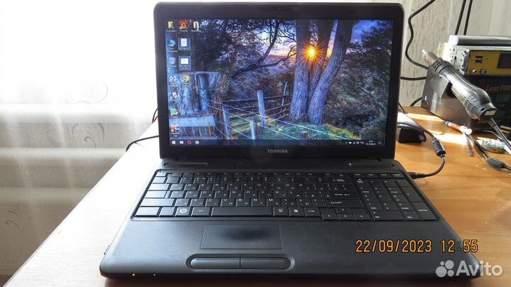 Ноутбук для учебы и работы Toshiba Satellite C660