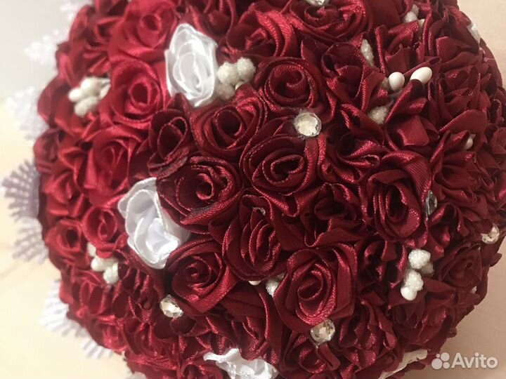 Букет из атласных лент