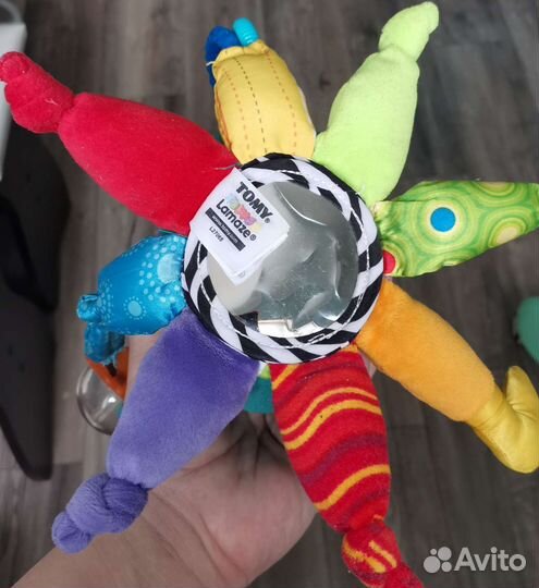 Развивающая игрушка Lamaze капитан