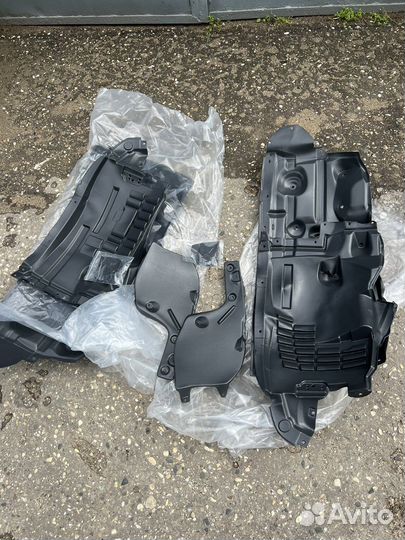 Подкрылки Toyota Land cruiser 300