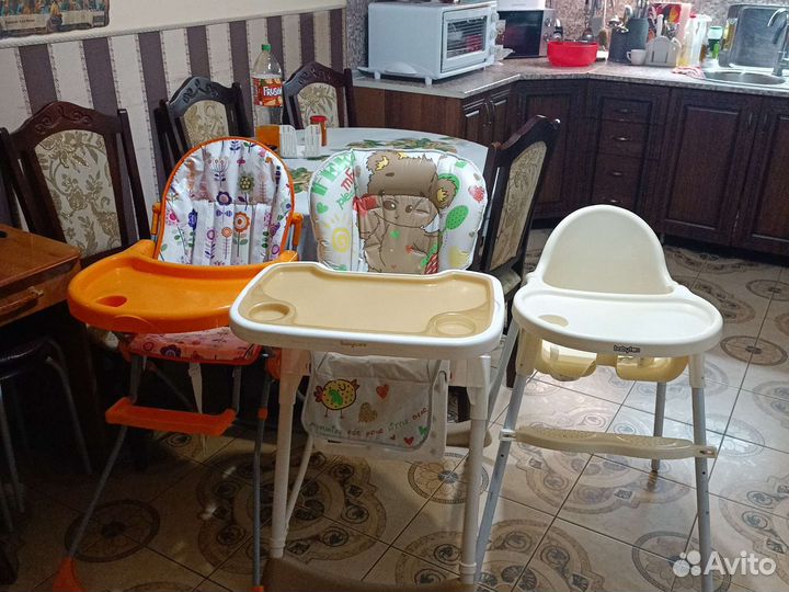 Продаю стульчики для кормления