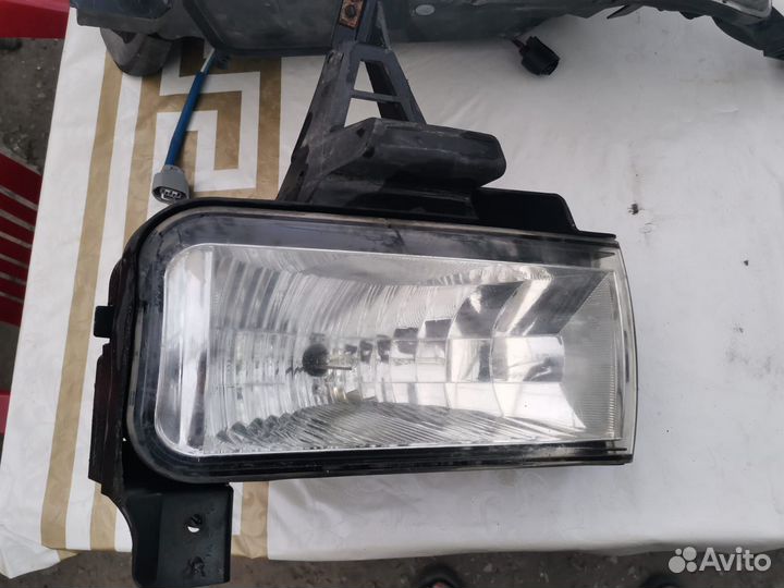 Фары перед/зад Toyota Land Cruiser 200