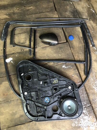 Дверь задняя правая kia sportage 4