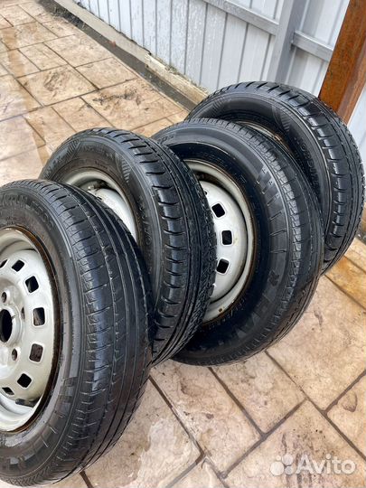 R13 Nokian Tyres Nordman SX 155/70, PCD 4x114.3 DIA 69.1
