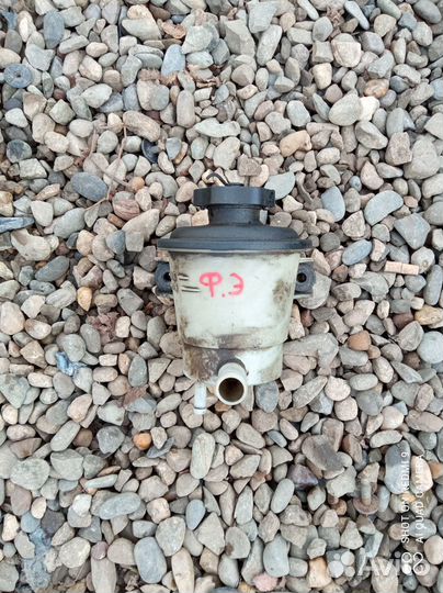 Бачок гур Ford Escape