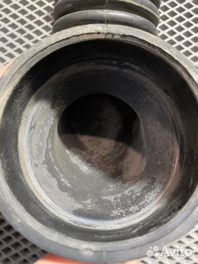 Гофра/патрубок воздушного фильтра Lancer 9