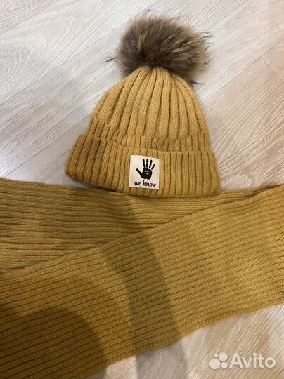 Шапка с шарфом