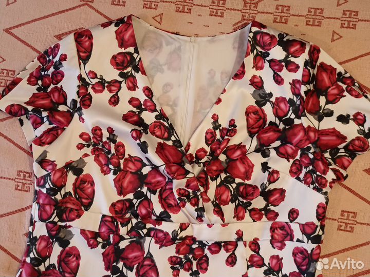 Нарядное платье женское