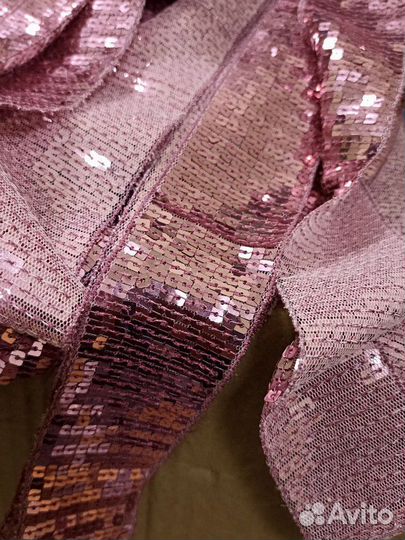 Лента с пайетками